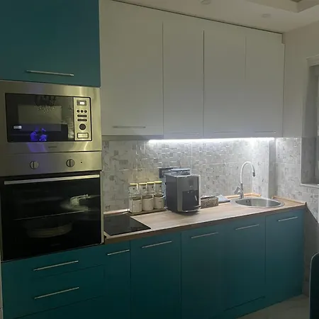 Milos, Privatan Parking Kraljevo