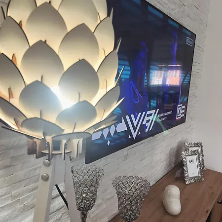 Milos, Privatan Parking Kraljevo