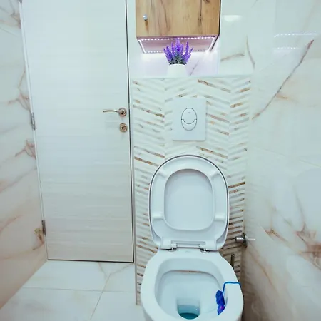 Milos, Privatan Parking *