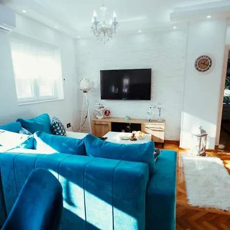 Milos, Privatan Parking Lägenhet *