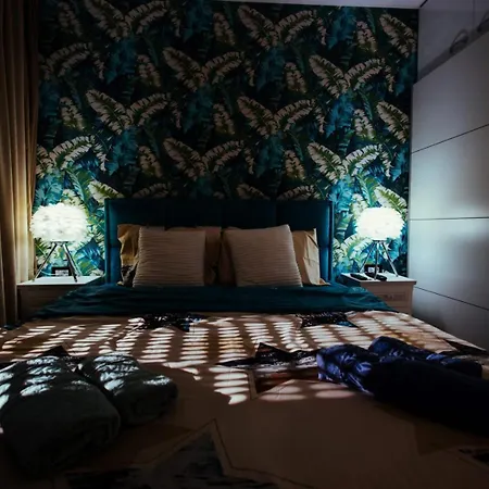 Milos, Privatan Parking *