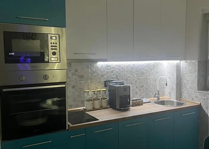 Milos, Privatan Parking Kraljevo