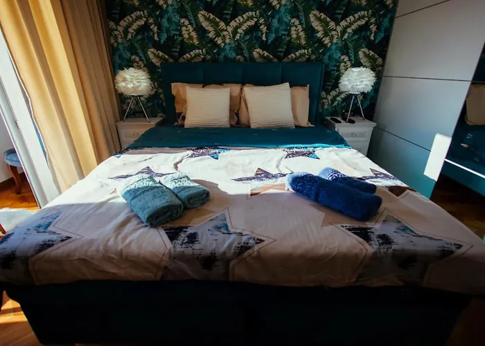 Milos, Privatan Parking *