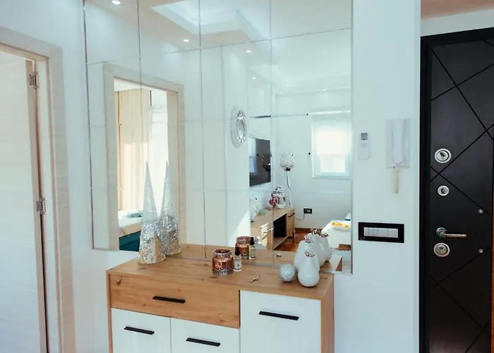 Milos, Privatan Parking Kraljevo