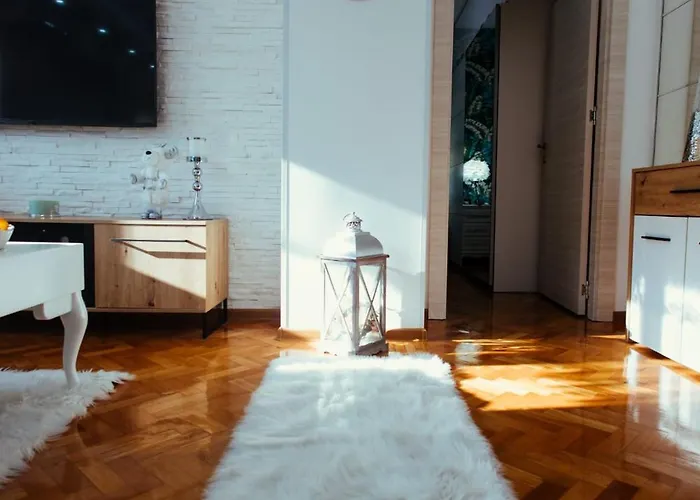 Appartamento Milos, Privatan Parking Kraljevo