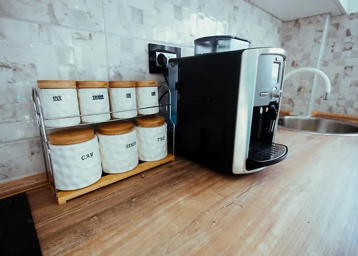 Milos, Privatan Parking